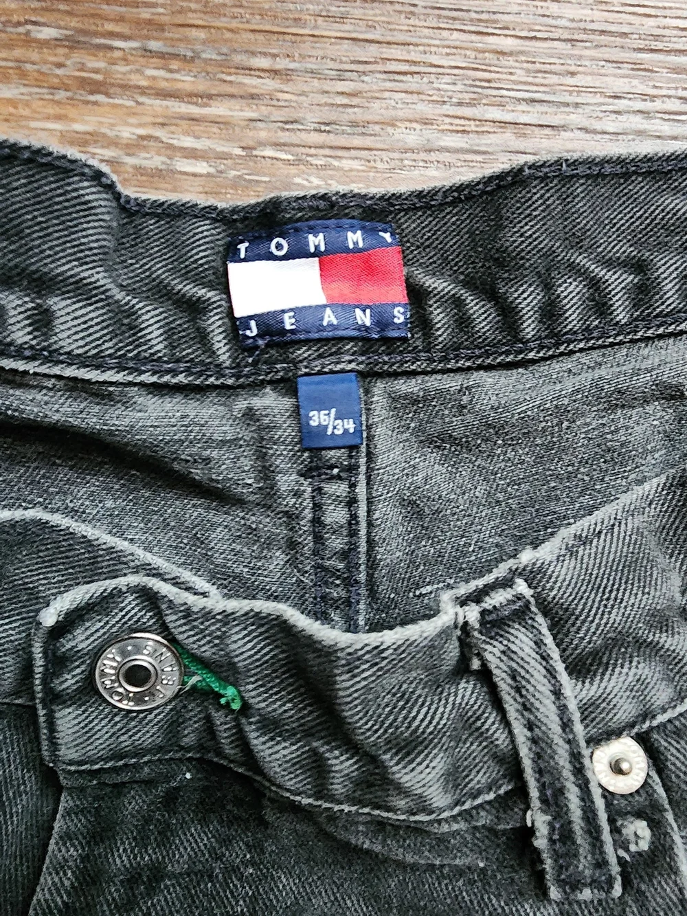 VTG Y2K TOMMY HILFIGER Baggy Wide Leg Carpenter Black Jeans Raw Hem Sz W36x32